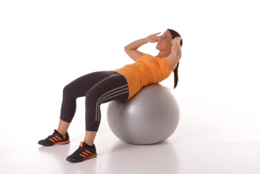 Abdominales con fitball